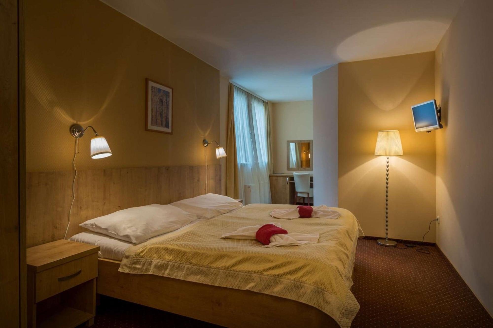 Hotel Superior Prague Exterior photo