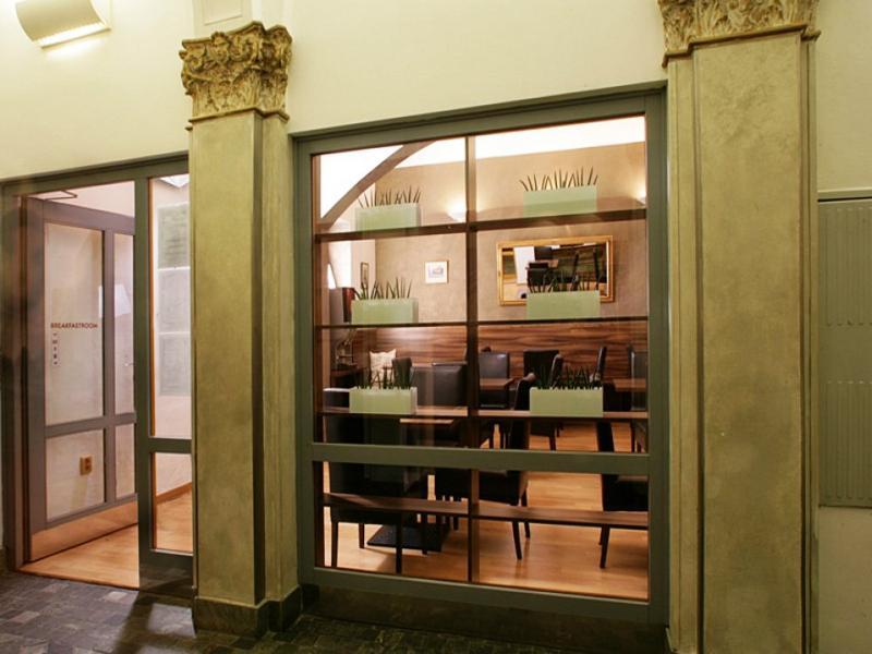 Hotel Superior Prague Exterior photo